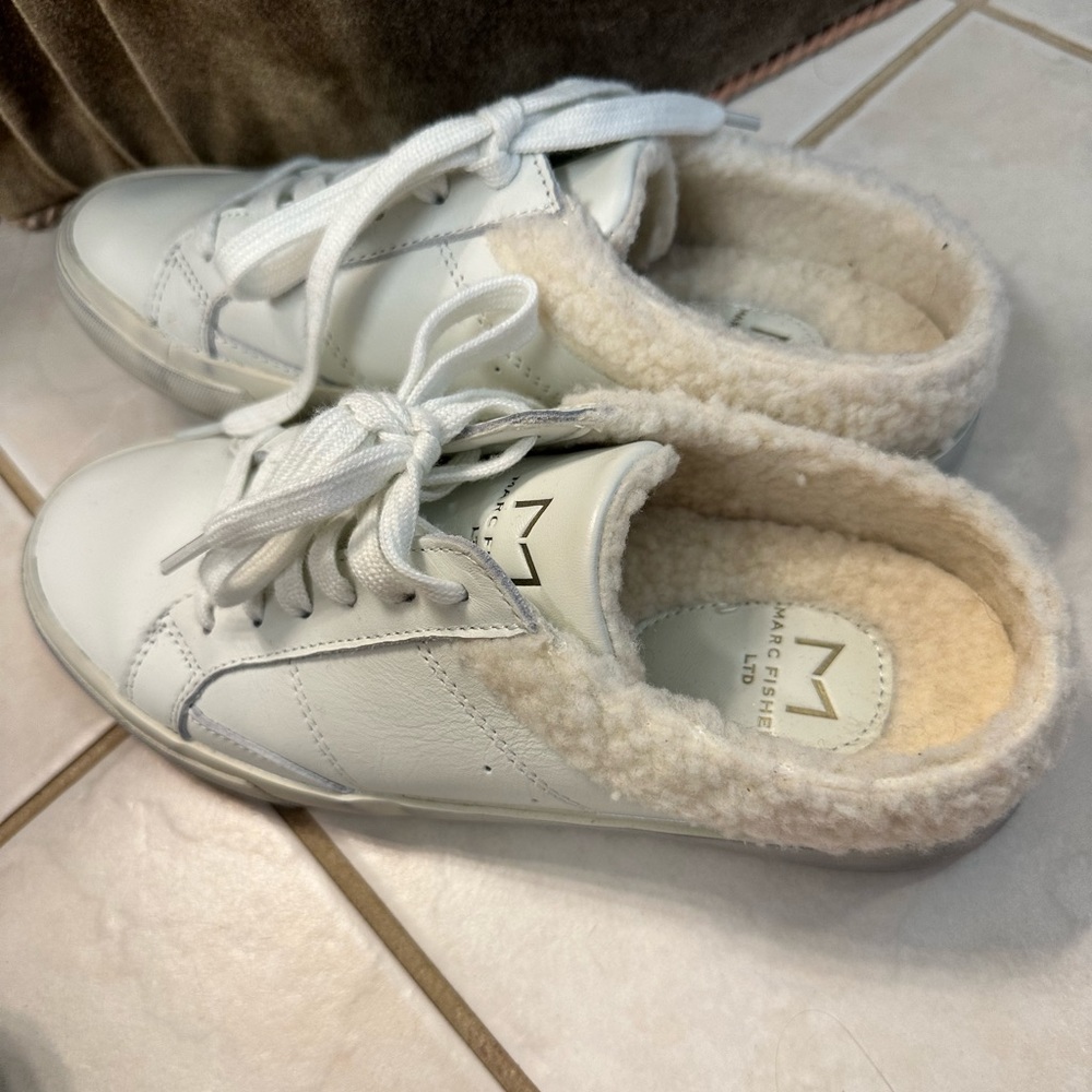 Marc Fisher Sneakers